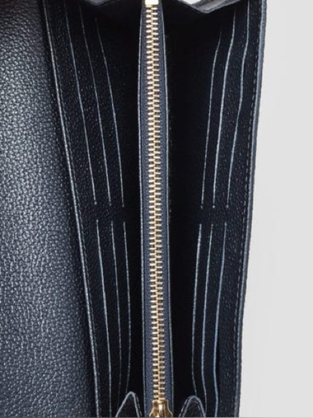 Louis Vuitton Monogram Shimmering Empriente Sarah Wallet - Picture 4 of 11